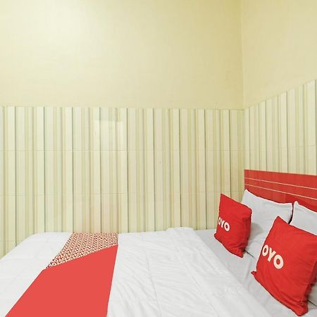 Oyo 91453 Hotel Srikandi Gejayan Maguwo Экстерьер фото