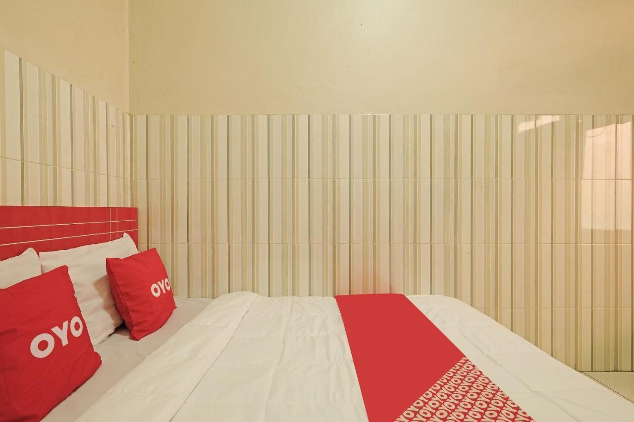Oyo 91453 Hotel Srikandi Gejayan Maguwo Экстерьер фото