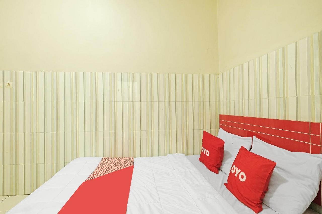 Oyo 91453 Hotel Srikandi Gejayan Maguwo Экстерьер фото