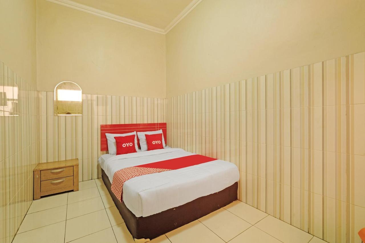 Oyo 91453 Hotel Srikandi Gejayan Maguwo Экстерьер фото