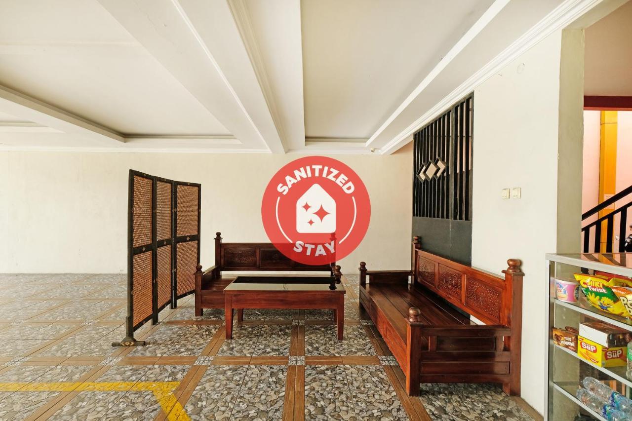 Oyo 91453 Hotel Srikandi Gejayan Maguwo Экстерьер фото